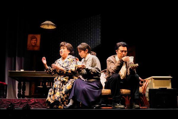 懸命に生きるすべての人々へ贈る鎮魂劇 ―『ガラスの動物園』『消えなさいローラ』オフィシャルレポート