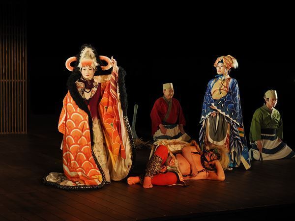 【観劇レポート】駿府城公園で上演 SPAC『天守物語』