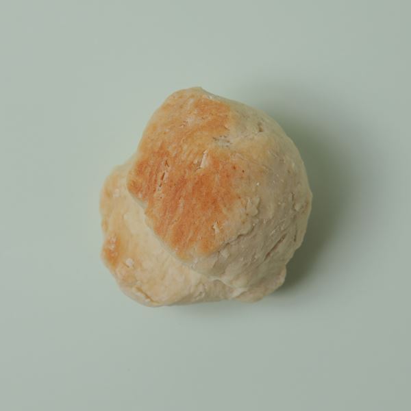 小林私、ファン人気の高い新曲「花も咲かない束の間に」配信スタート