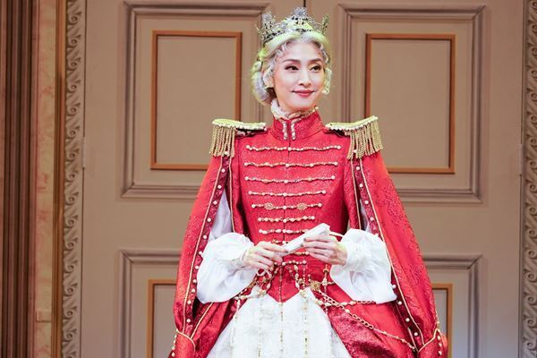 古田新太×天海祐希、舞台『薔薇とサムライ2−海賊女王の帰還−』開幕＆舞台写真到着