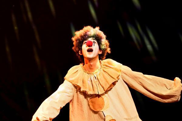 進化してんのかしてないのか、喜劇なのか悲劇なのか―2023年版『ガラパコスパコス』公演レポート