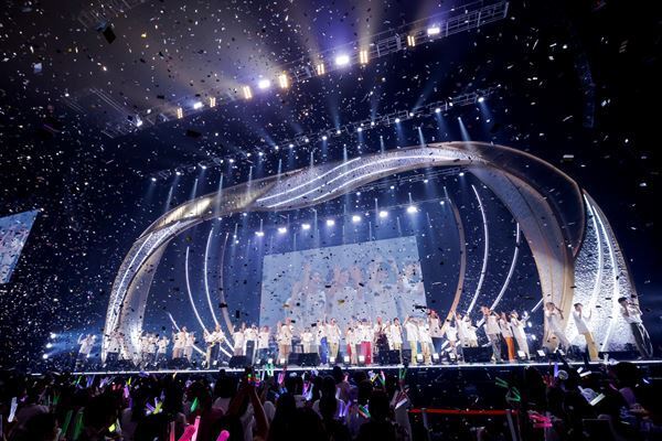 「卒業しても俺たちは仲間だから」DISH//が後輩たちに渡したバトン「EBiDAN THE LIVE 2022～EBiDAN AWARDS～」2日間ライブレポート