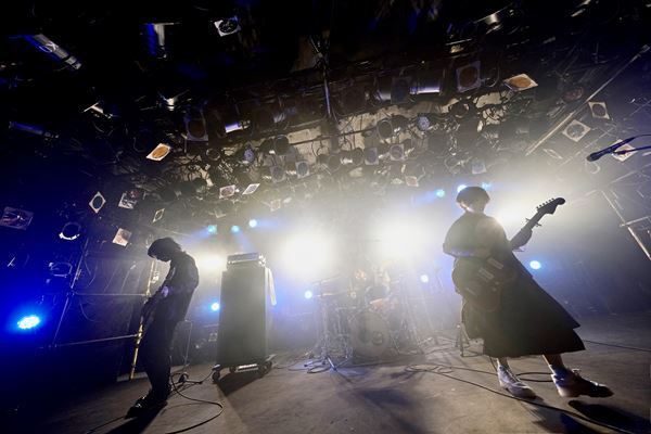 【ライブレポート】“音楽への感謝と支えてくれた人々への信頼を直接伝えること” Hakubiが初のワンマンツアーに込めた強い思い。