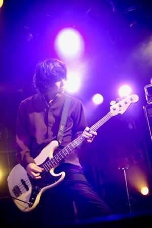 【ライブレポート】“音楽への感謝と支えてくれた人々への信頼を直接伝えること” Hakubiが初のワンマンツアーに込めた強い思い。