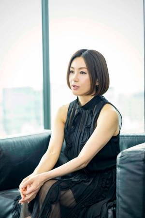 【酒井法子インタビュー】35周年記念ベストアルバムをリリース「どの曲にも思い出があるし、生きてきた軌跡が鮮明な色で記録されている」