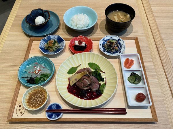 最高の炊飯器で炊くごはんを召し上がれ！　魔法瓶でおなじみの象印が定食屋をオープン
