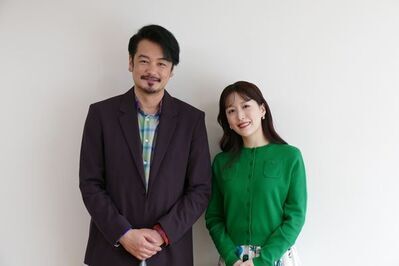 左から）小田井涼平、花乃まりあ