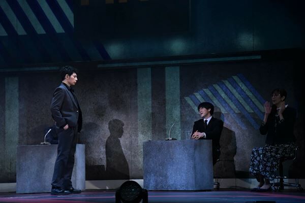舞台『殺人の告白』より、左から）堂珍嘉邦、ユナク、大林素子