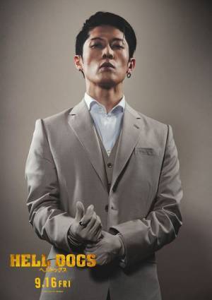 岡田准一主演『ヘルドッグス』MIYAVIが猛者たちを束ねる最強の黒幕・十朱役に　「出演できて光栄でした」