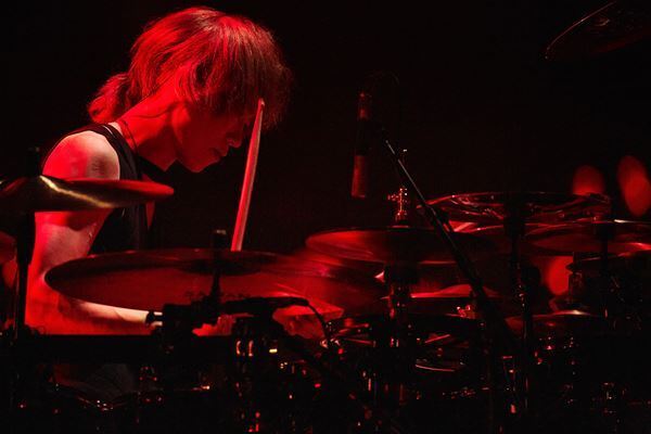 L’Arc～en～Ciel、想い出の街・大阪から結成30周年ツアースタート