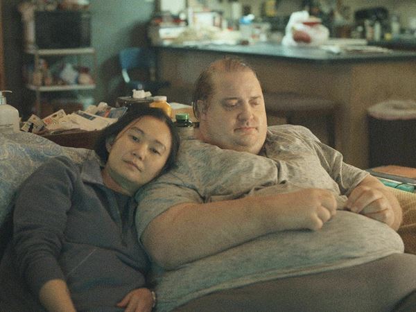 【おとなの映画ガイド】ブレンダン・フレイザーが巨体で復活！ 米アカデミー主演男優賞受賞、体重272キロ、鯨のような主人公──『ザ・ホエール』