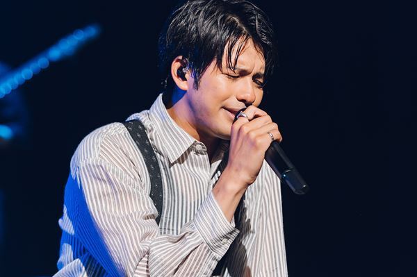 「この宝を抱きしめて精進していきます」MORISAKI WIN 初のワンマンライブツアー完走――『MORISAKI WIN -Dancing Charter Flight』ライブレポート