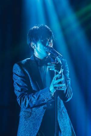 「この宝を抱きしめて精進していきます」MORISAKI WIN 初のワンマンライブツアー完走――『MORISAKI WIN -Dancing Charter Flight』ライブレポート