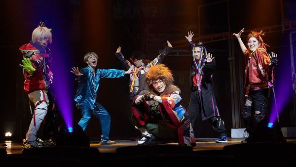 ダンスエンターテインメント集団・梅棒『曇天ガエシ』開幕　キャストコメント＆舞台写真到着