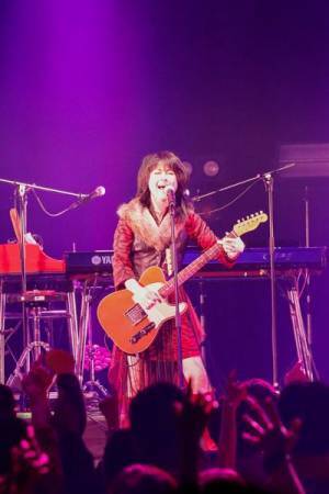 岸谷香感謝祭に根本要、和田唱がゲスト出演！　サプライズが溢れたスペシャルな一夜をレポート！