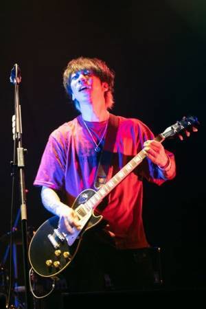 MONOEYES、待望の有観客開催となった『Between the Black and Gray Tour 2021』武道館公演レポート