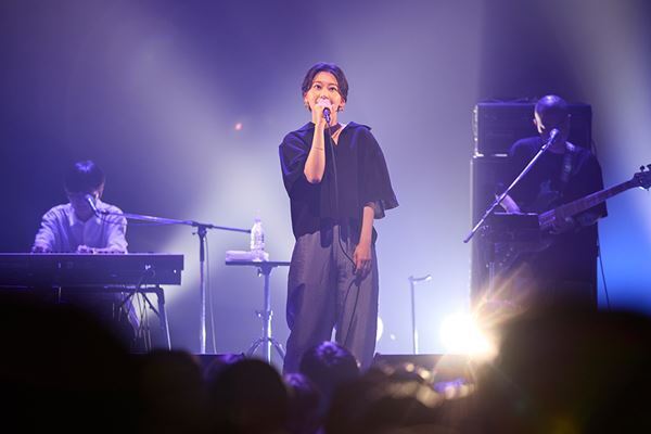 yonawo、鈴木真海子とSkaaiとの対バンツアー東京公演のオフィシャルレポート到着