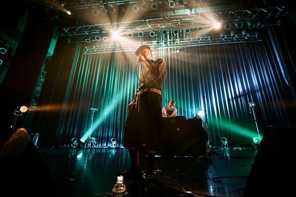 yonawo、鈴木真海子とSkaaiとの対バンツアー東京公演のオフィシャルレポート到着