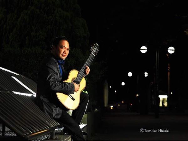 クラシックギターの最新録音をワインと共に