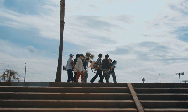 WANG GUNG BAND、対バンツアー『素敵な相棒 ツーマンツアーVol.2』ゲストアーティスト発表