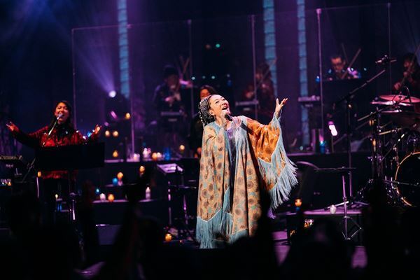 MISIA、愛と平和の願いを込めた『CANDLE NIGHT LIVE』に加藤登紀子、清水ミチコらがゲスト出演