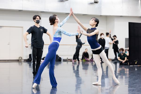 東京バレエ団「かぐや姫」第2幕公開リハーサル＆振付家・金森穣 取材会レポート