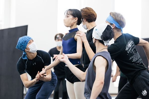 東京バレエ団「かぐや姫」第2幕公開リハーサル＆振付家・金森穣 取材会レポート