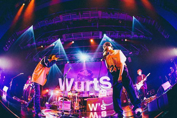WurtS、Moto（Chilli Beans.）とのコラボ曲「タイムラグ！」をサプライズ披露＆配信スタート