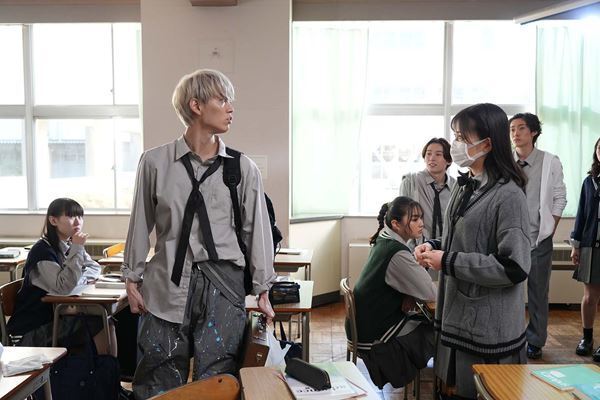 JO1白岩瑠姫×久間田琳加が過ごした青春「修学旅行の夜はこっそり宿舎を抜け出していました」