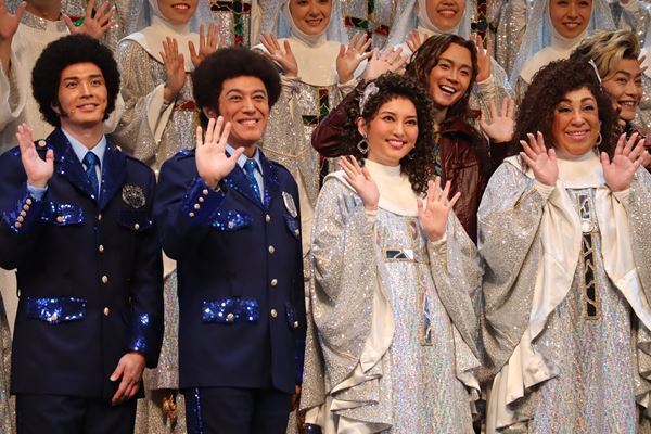 【観劇レポート】異なる文化を持つ者同士が“歌”で繋がる感動を ミュージカル『天使にラブ・ソングを～シスター・アクト～』