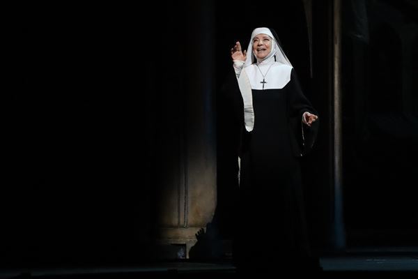 【観劇レポート】異なる文化を持つ者同士が“歌”で繋がる感動を ミュージカル『天使にラブ・ソングを～シスター・アクト～』