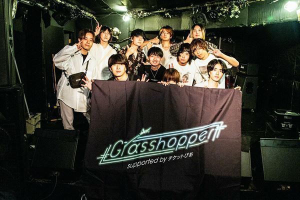 【ライブレポート】『Grasshopper vol.4』MOCKEN×かたこと×ハローモンテスキュー、音楽の力で一体となったフロアが体験した素敵な夜