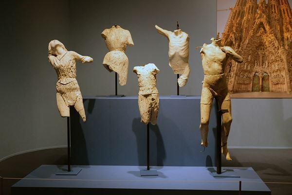 いよいよ完成が迫る「未完の大聖堂」を通してガウディの建築思想を読み解く　『ガウディとサグラダ・ファミリア展』開幕