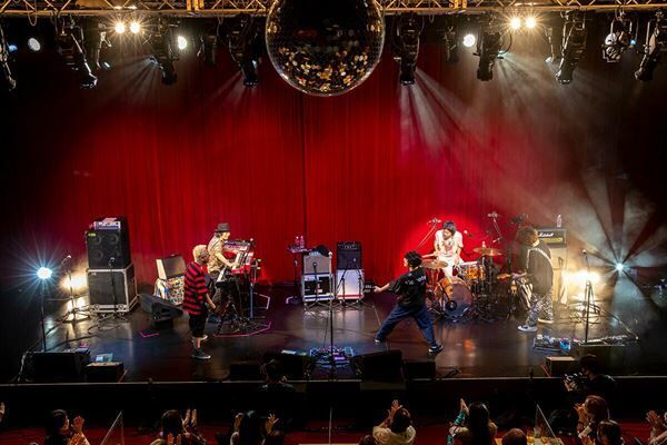 【オフィシャルレポート】渋谷すばる、ライブイベント『SPOOX MUSIC』で新たなバンドサウンドを披露