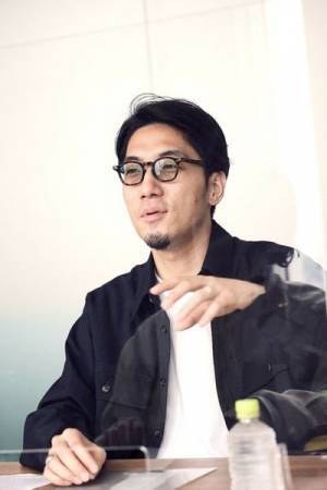 tofubeats、4年ぶりのアルバムと初の書籍を語る「耳が聞こえなくなった時に、鏡が気になるなって」