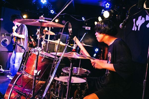 【ライブレポート】ルサンチマン、無限の伸びしろを感じさせるFEVERでの2ndシングルリリースライブ