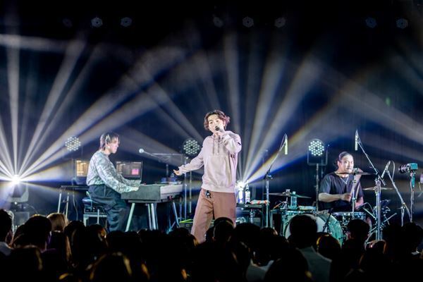 【ライブレポート】スペシャルゲストも登場したimase 1st Live『POP OVER』（追加公演）