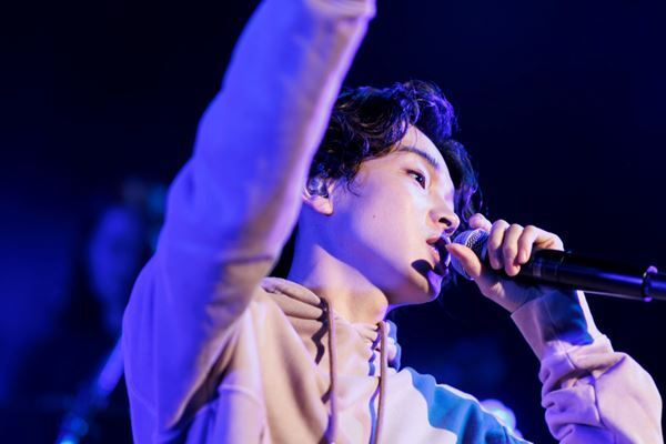 【ライブレポート】スペシャルゲストも登場したimase 1st Live『POP OVER』（追加公演）