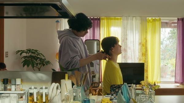 坂口健太郎×齋藤飛鳥が虚ろな表情で向き合う『サイド バイ サイド』場面写真公開
