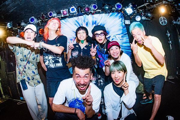 【ライブレポート】Wienners、全国20カ所のツーマンツアー初日　「俺たちの音楽に携わってくれた人を助けたい」