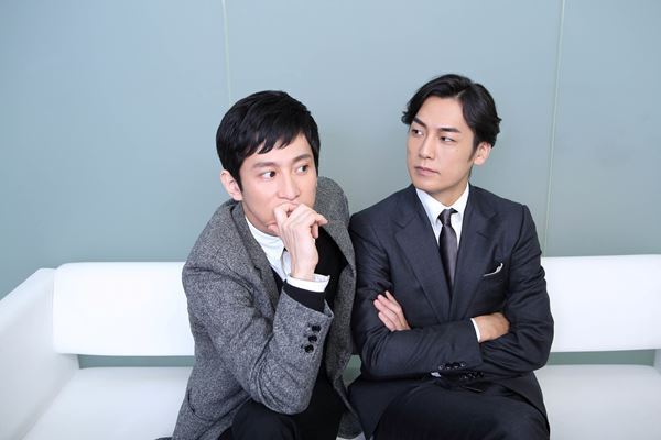 【『スリル・ミー』キャスト対談第2弾】　成河×福士誠治 ～“資本主義の病”を描く旅人ペア～