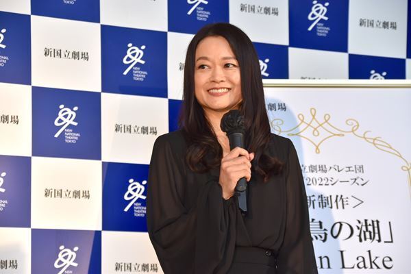 吉田都「演じる楽しさを感じてもらえたら」　新国立劇場バレエ団『白鳥の湖』一年越しの開幕へ