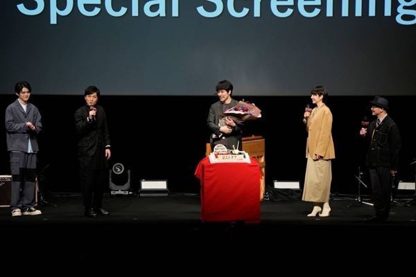 森山直太朗が生歌唱　松山ケンイチ、長澤まさみらが登壇、映画『ロストケア』ライブ歌唱付き試写会開催