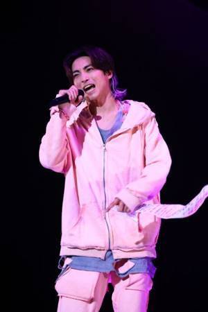 木村達成主演『新ハムレット』開幕「この舞台は“愛”で成り立っている」