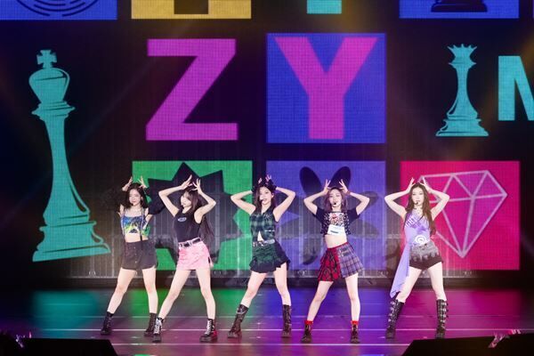 ITZY、初の単独日本公演で全24曲披露　日本1stアルバムの発売を発表