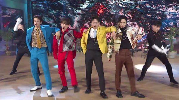 SHINee、日本デビュー10周年記念Blu-ray&DVDよりライブ映像ダイジェスト公開