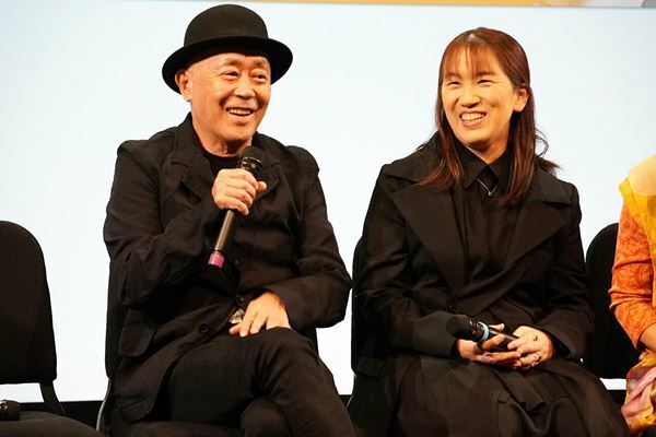 「ドールハウスのような美しさ」映画『母性』バンクーバーで絶賛　廣木隆一監督＆湊かなえが舞台挨拶に