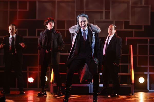 室龍太「ヤバイ作品が世に放たれます！」　昭和の名作映画を舞台化した『危いことなら銭になる』開幕