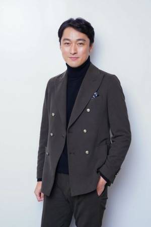 【インタビュー】珠城りょう×渡辺大　会話劇と音楽、ダンスが融合した新しい『マヌエラ』を