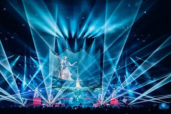 MISIA、デビュー25周年記念ライヴで灯した未来への希望「皆さんは私にとっての光」